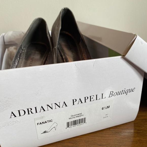 🪩 NWOT! Adrianna Papell Boutique Gunmetal metallic fanatic 3.5" heel - Picture 3 of 6